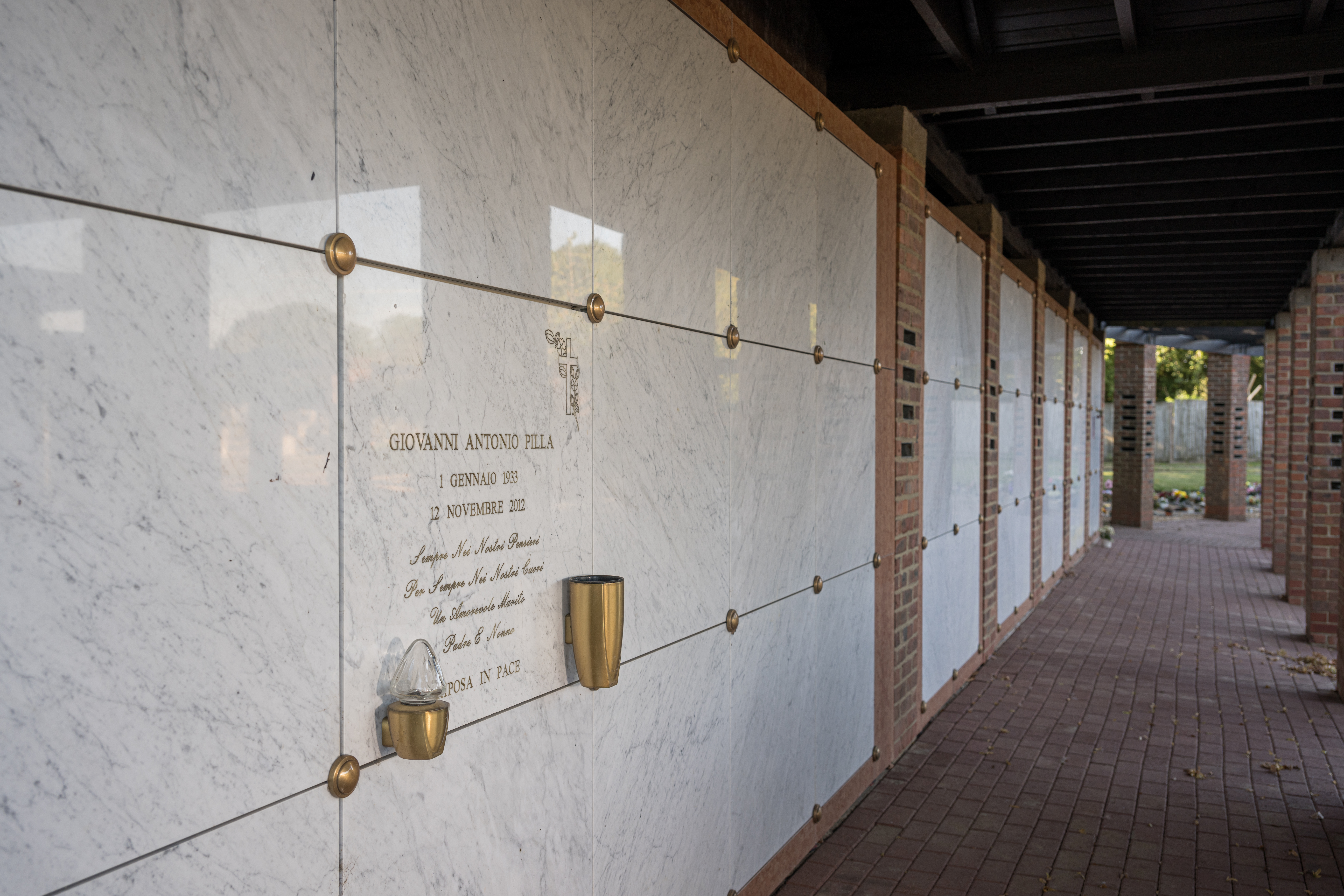 image of a wall plaque at oak hill crematorium 