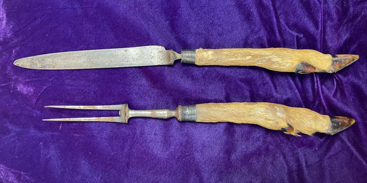 Cutlery set made from deer legs